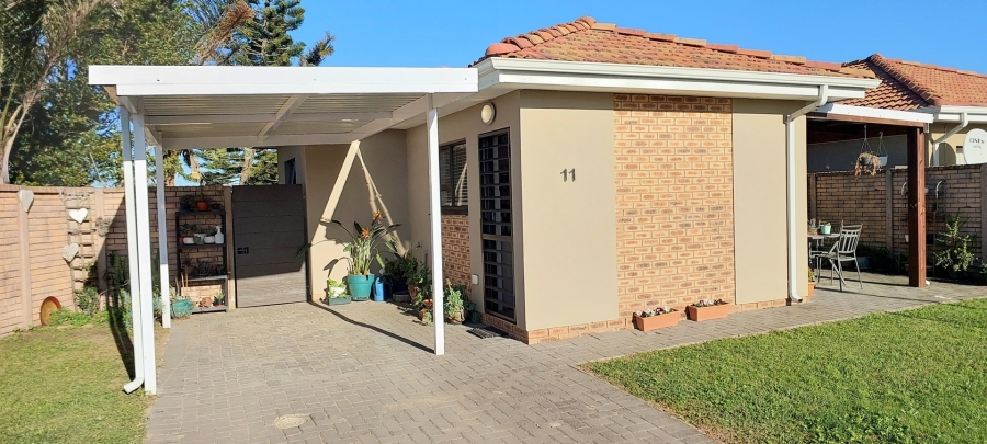 2 Bedroom Property for Sale in Kwelera Eastern Cape